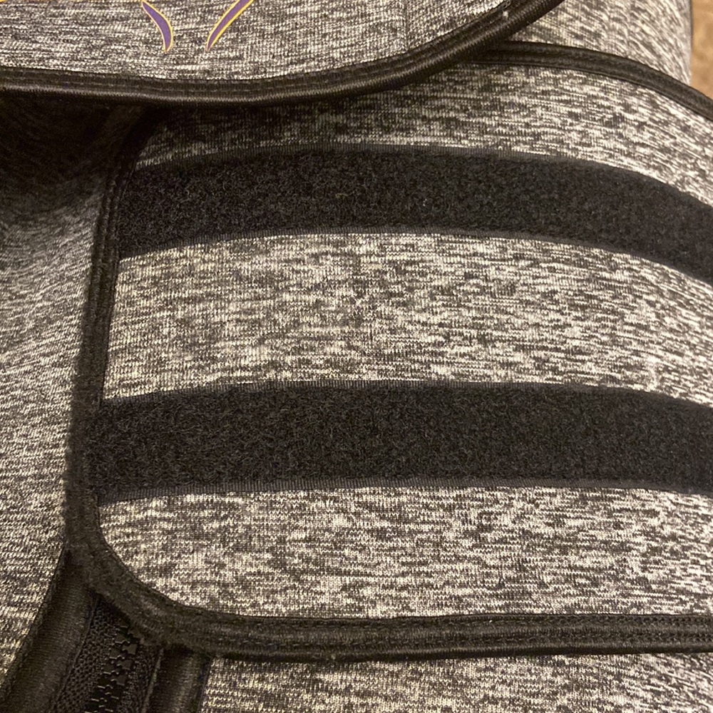 LuBella Fitness Bella Thermal Workout Waist Trainer in Gray Size Medium. - Picture 7 of 8